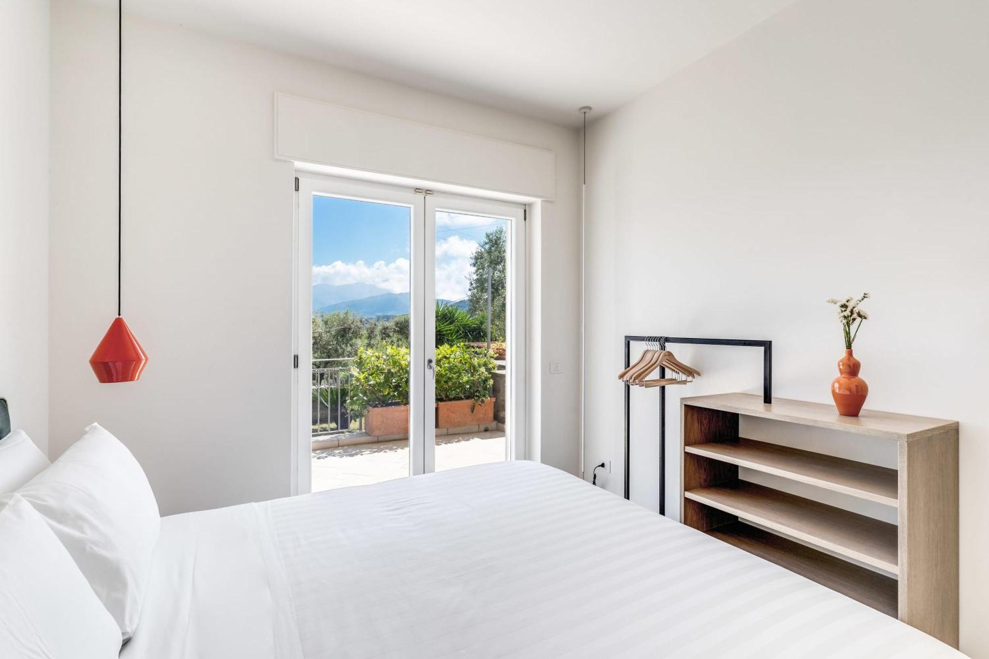 Villa Milena Modern Elegance Views And Guest Services Сорренто Экстерьер фото